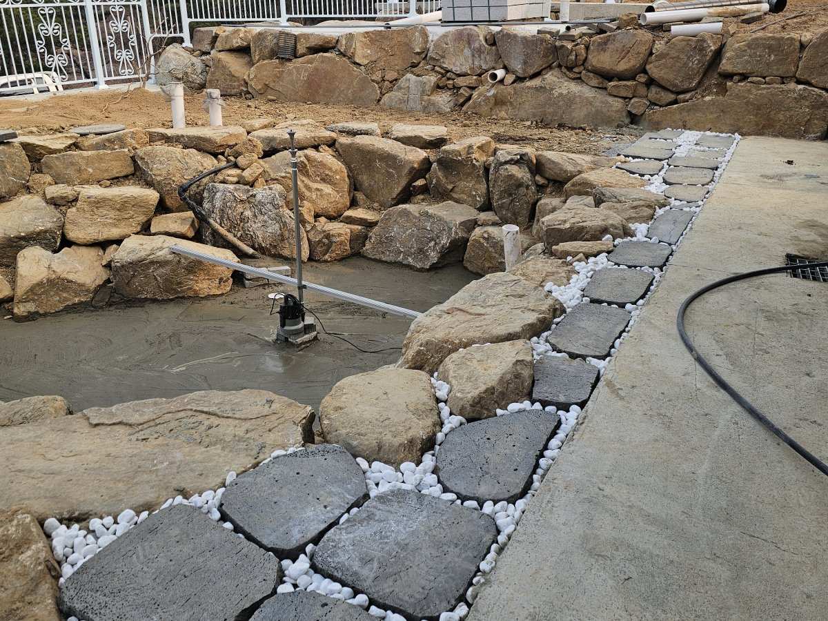 경기 안성 안성 식물원 연못 확장 공사